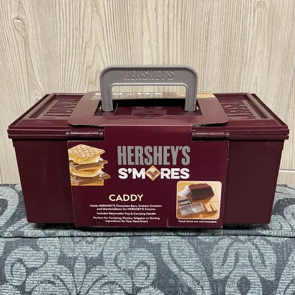 HERSHEY’S S’mores Chocolate Carrying Camping Caddy - Picture 2 of 11